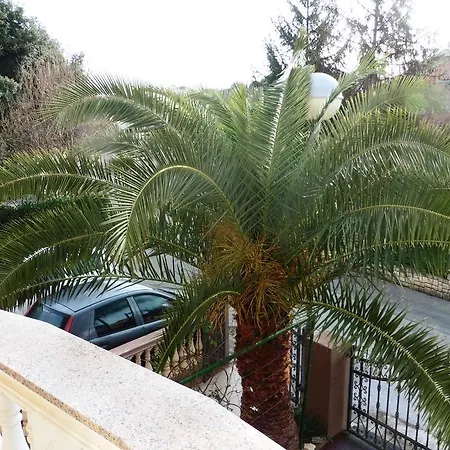Canaria Apartment *
