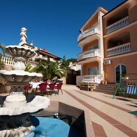 Apartment Canaria Pula