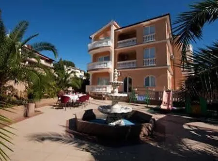 Canaria