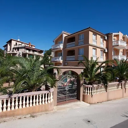 Canaria